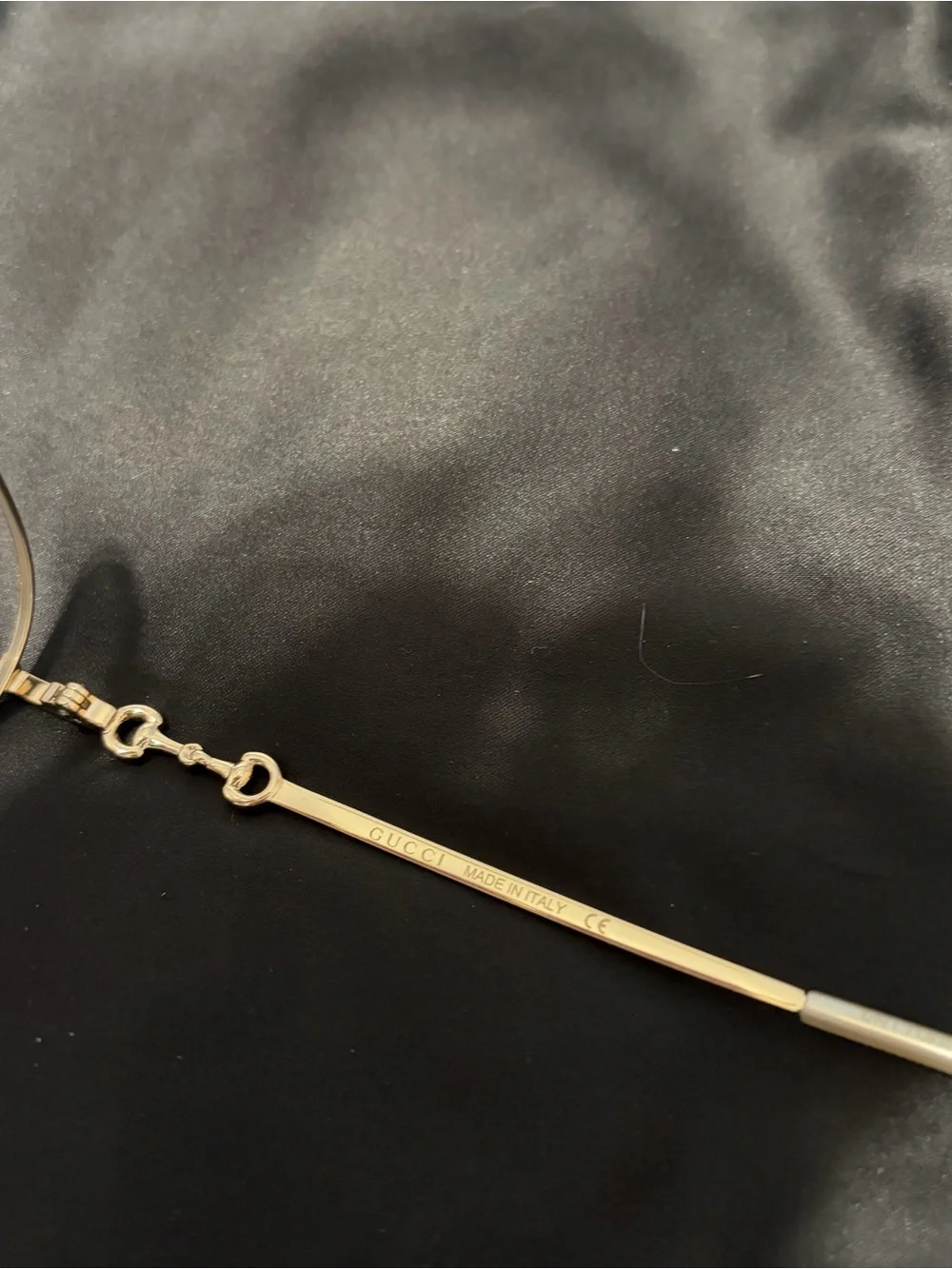 Brand new Gucci Gold Thin Round Metal Eyewear with Signature Temple Detail